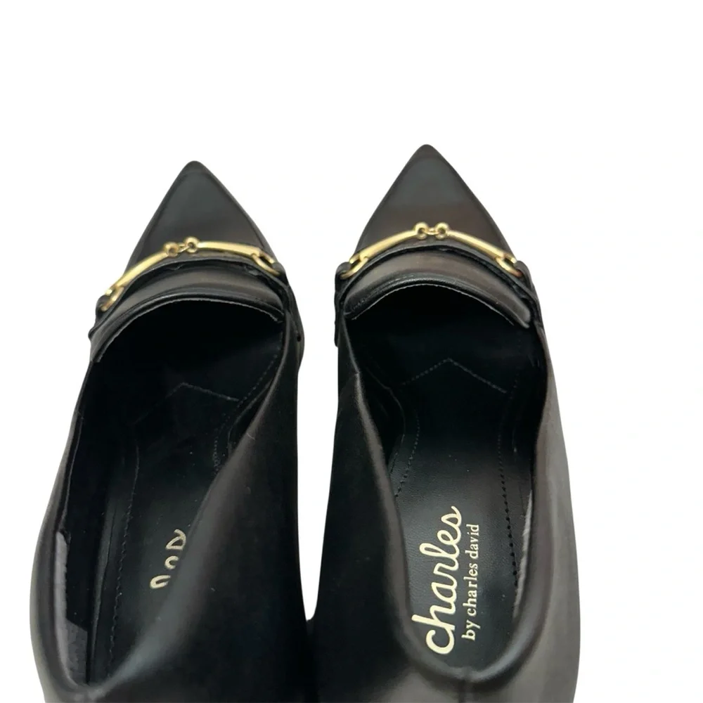 CHARLES DAVID Amity LoaferStyle BlockHeel Black Pump Gold Hardware PointedToe 9M